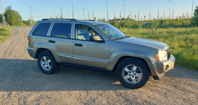 Jeep Grand Cherokee cena 23300 przebieg: 326000, rok produkcji 2006 z Gdańsk małe 154